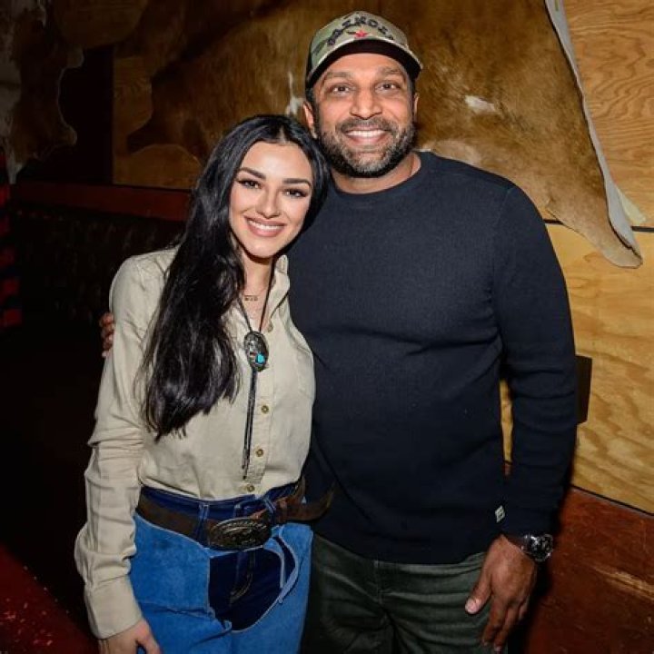 Alexis Carey - Age, Family, Bio