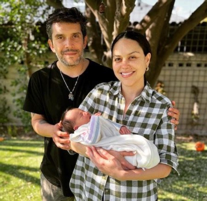 Alyssa Diaz - Age, Family, Bio