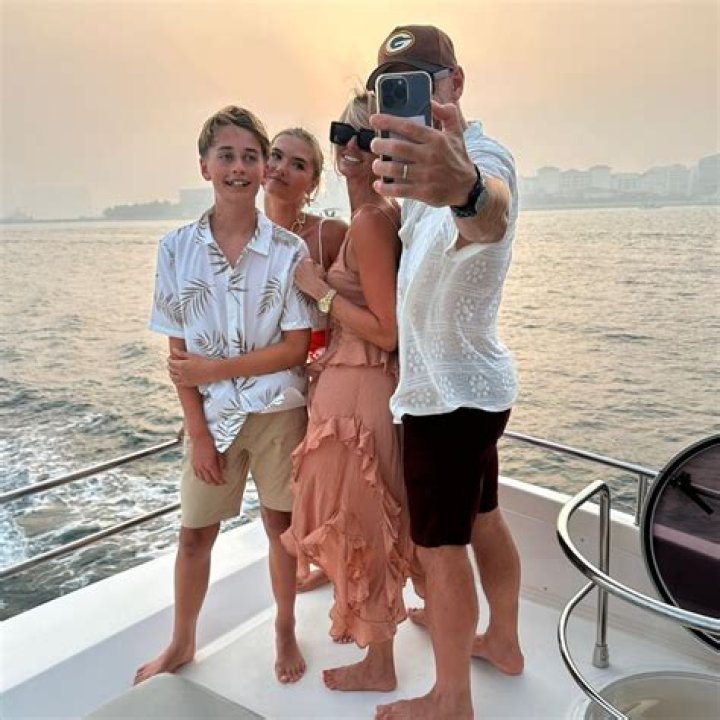 Amy-Jo Simpson - Age, Family, Bio