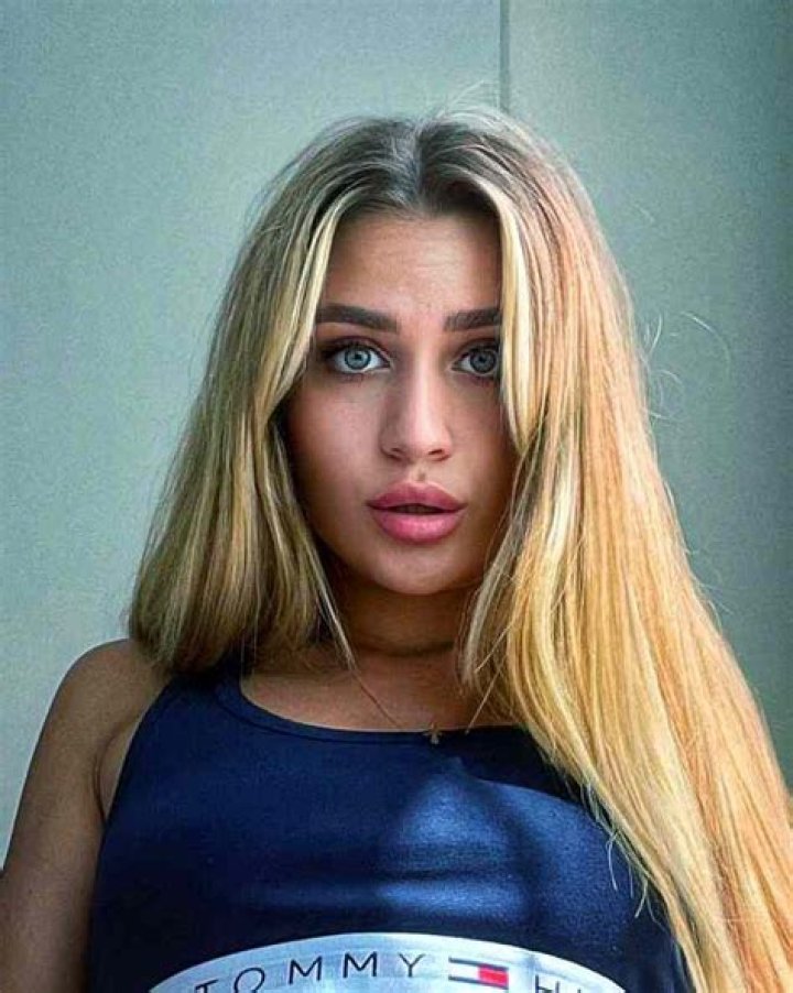 Amy Jones Height, Weight, Net Worth, Age, Birthday, Wikipedia, Who, Nationality, Biography