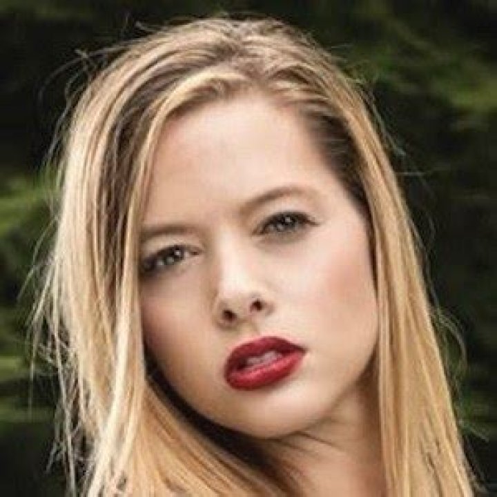 Angel Mamii - Age, Family, Bio