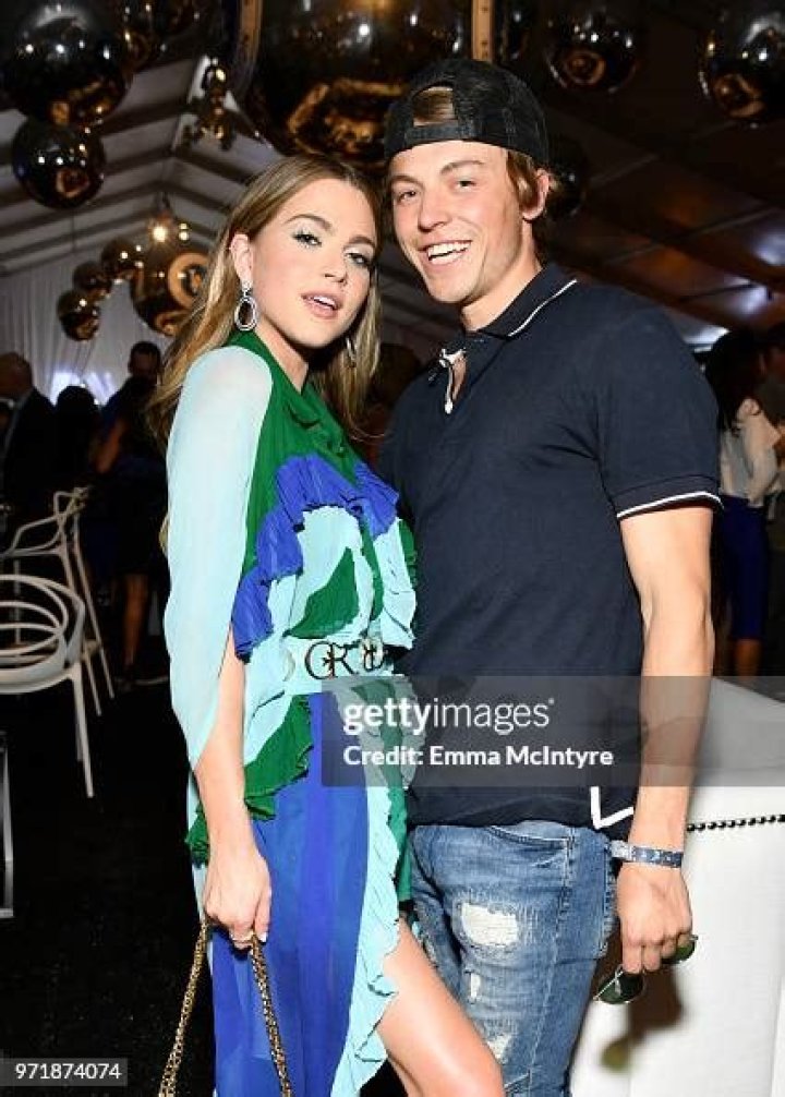 Anne Winters Is Dating Musician Taylor Beau Makohoniuk – The Orville Actress Dating Life Details