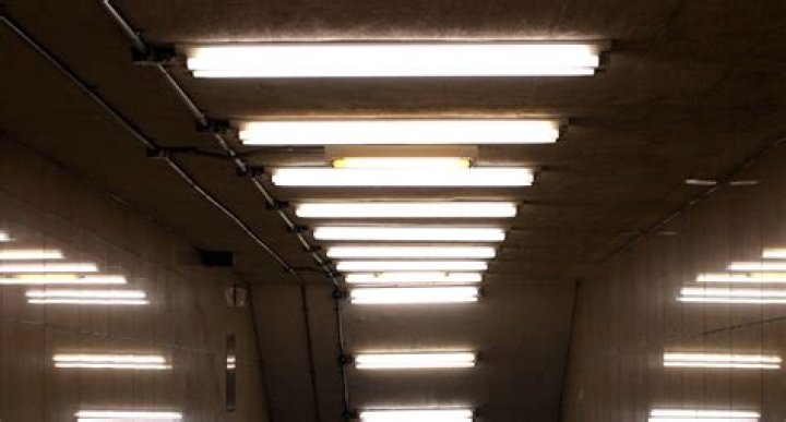 Are fluorescent lights going to be banned?
