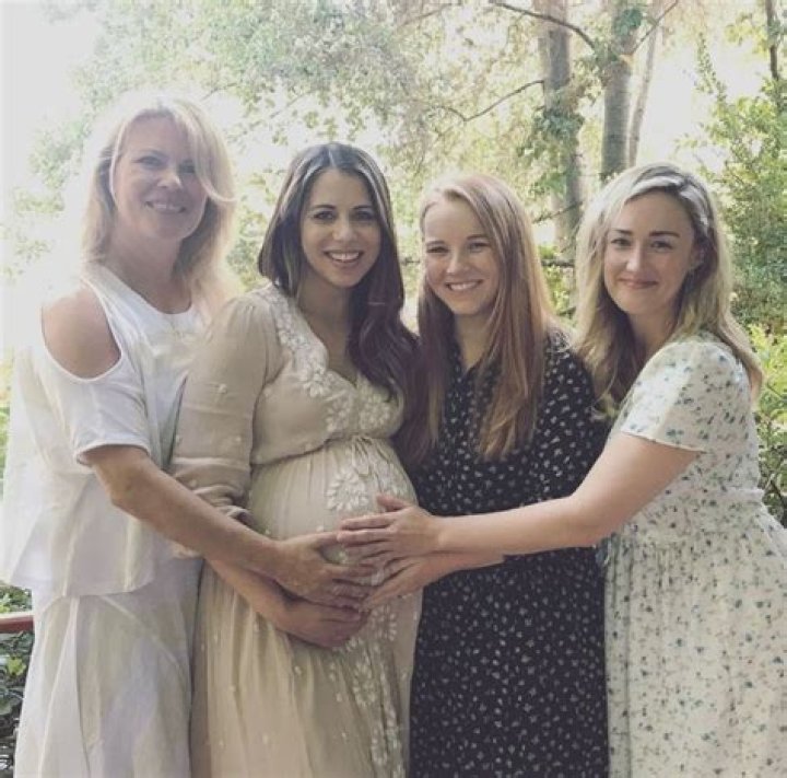 Ashley Johnson - Age, Family, Bio