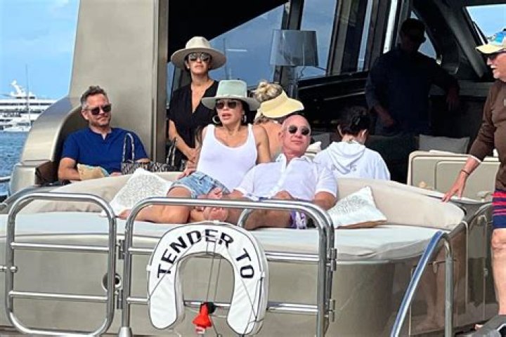 Ashley Olsen, 30, spent the holiday in St. Barts with her 58-year-old lover