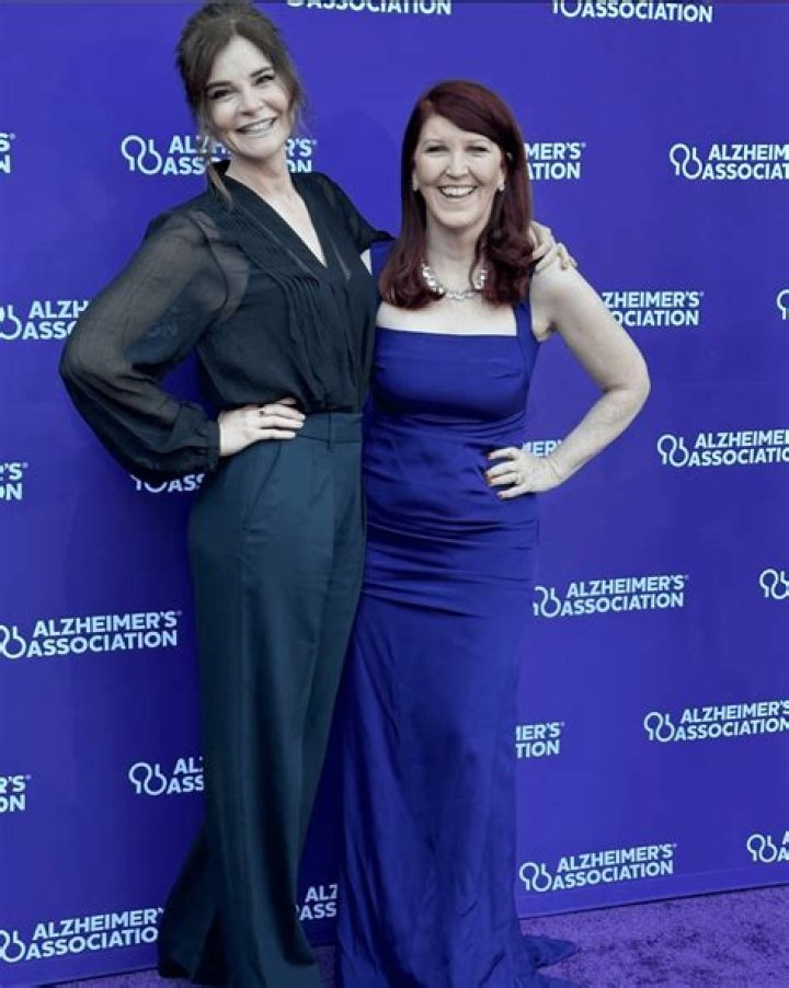 Betsy Brandt - Age, Family, Bio