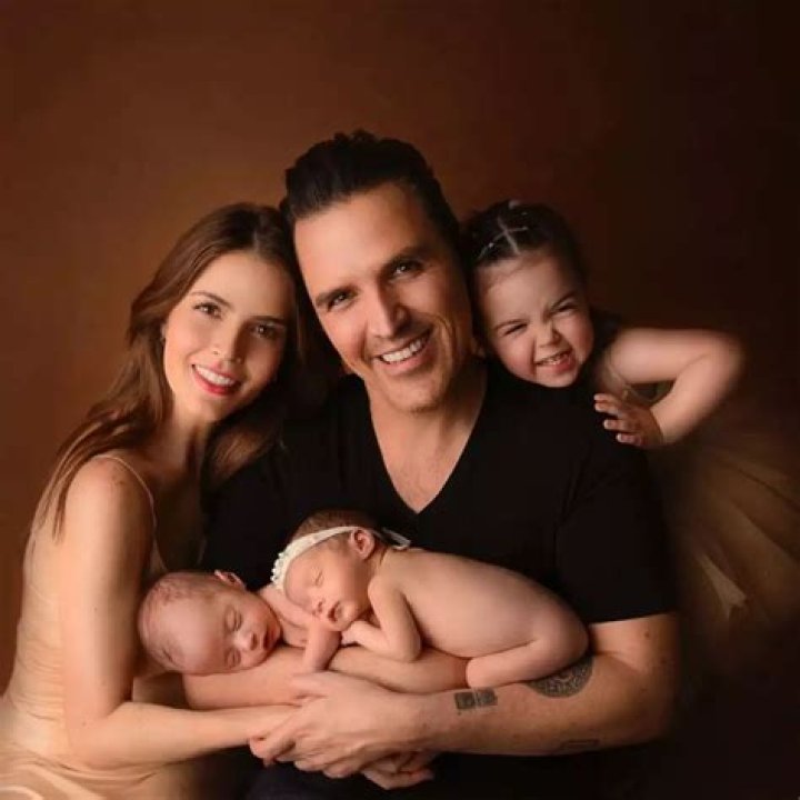 Billy Rovzar - Age, Family, Bio