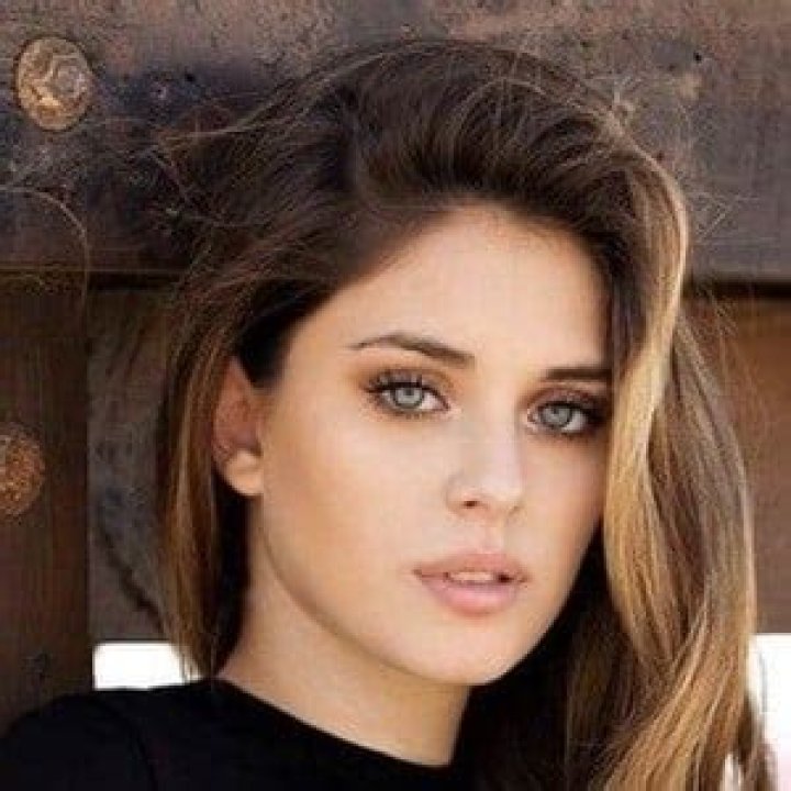 Camilla Araujo - Age, Family, Bio