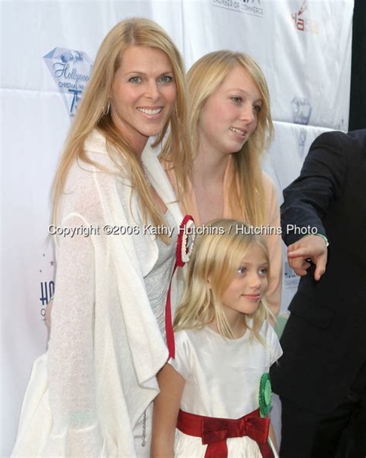 Catherine Oxenberg - Age, Family, Bio