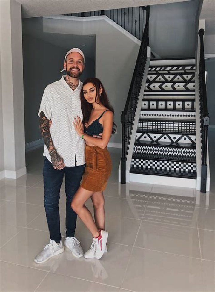 Chris Fronzak - Age, Family, Bio