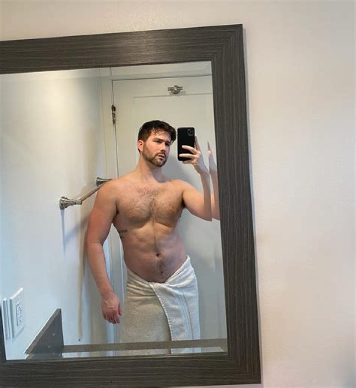 Corey O’Brien Height, Weight, Net Worth, Age, Birthday, Wikipedia, Who, Instagram, Biography