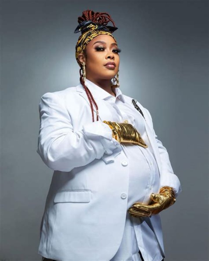 Da Brat: Know the complete dating history of this bisexual American rapper!