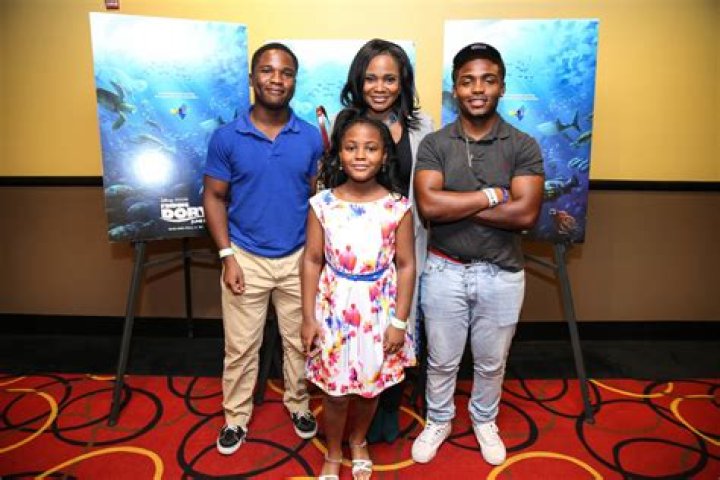 Damon Kimes - Age, Family, Bio