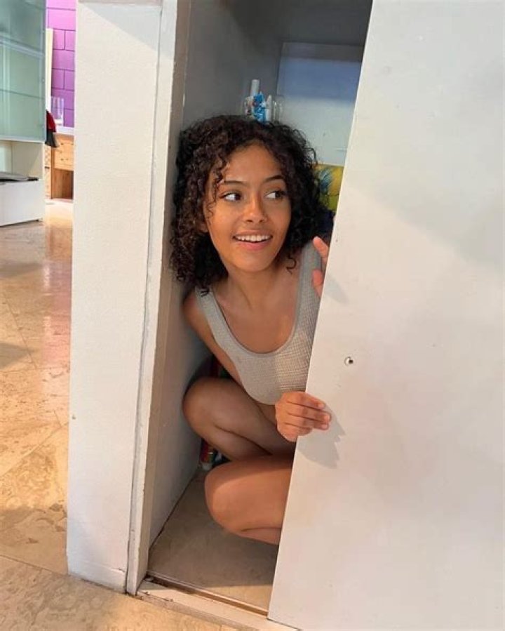 Dani Leigh - Age, Family, Bio