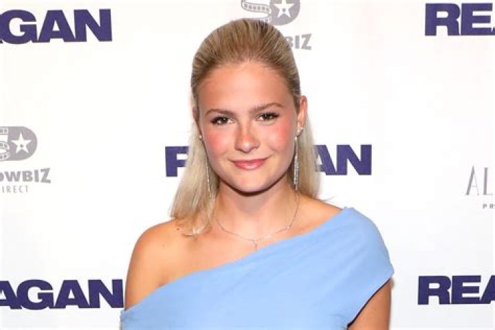 Darcy Watson - Age, Family, Bio