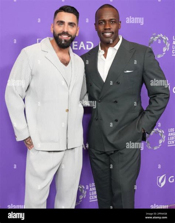 Darien Sutton - Age, Family, Bio