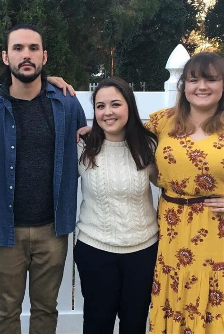 Davis Schneider - Age, Family, Bio