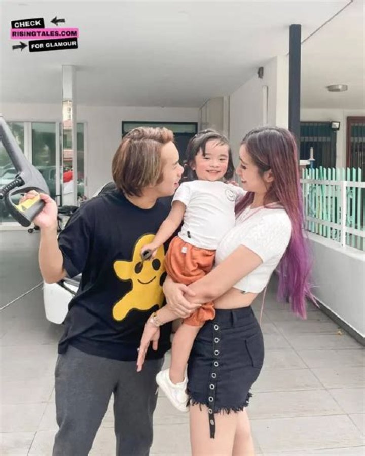 Debbie Soon - Age, Family, Bio