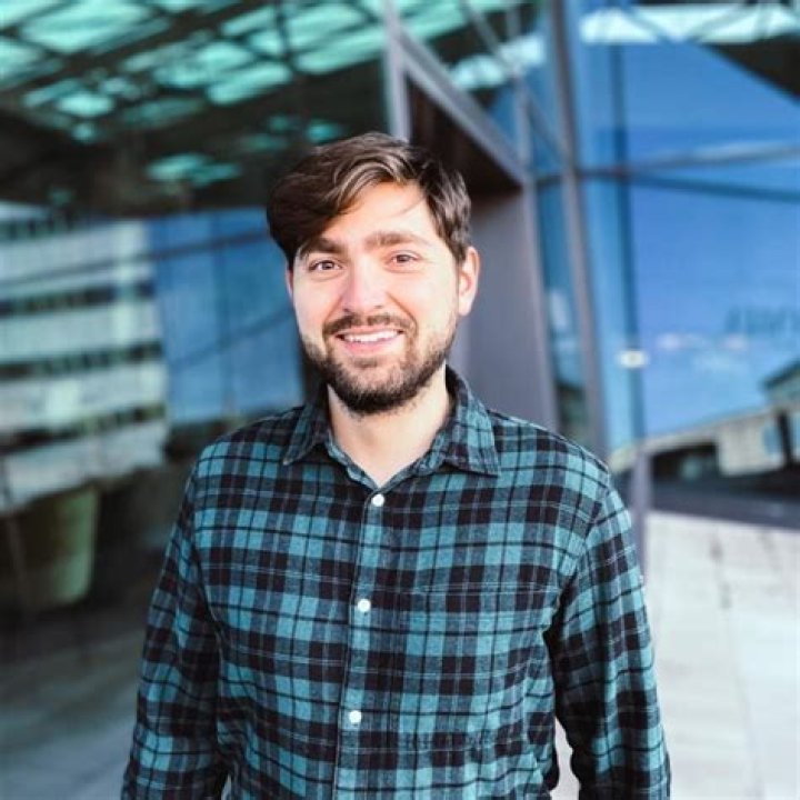 Dominic Deutscher - Age, Family, Bio