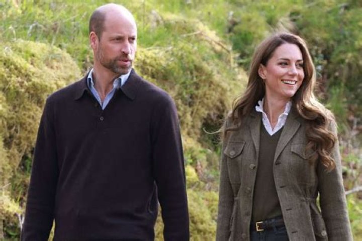 	Duchess Kate & William visited a farm, played on a tractor & met some sheep	