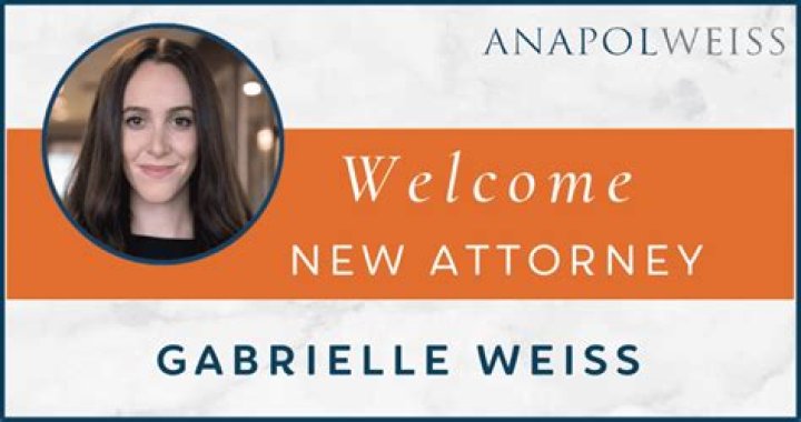 Gabrielle Weiss - Age, Family, Bio