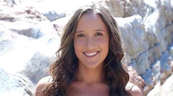 Hannah Davis Bio (Wiki) 