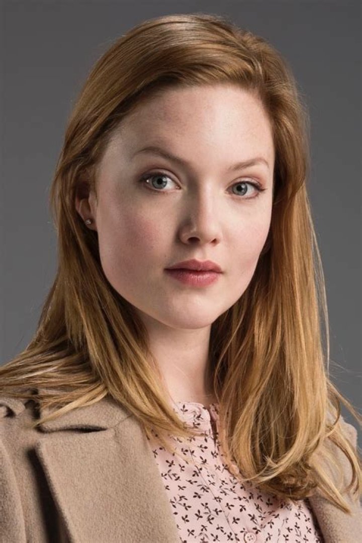 Holliday Grainger - Age, Family, Bio