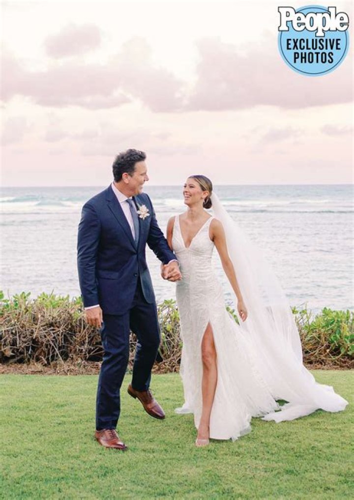 Inside Dane Cook married Kelsi Taylor’s Hawaiian wedding ceremony