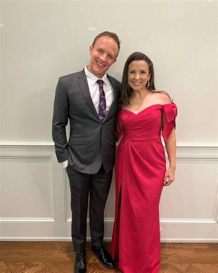 
Is Chloe Reinhart Married or Dating? Her Wiki, Age, Husband and Net worth 