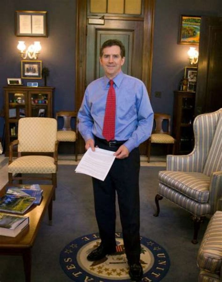 
Jim Demint Height, Weight, Net Worth, Age, Wiki, Who, Instagram, Biography 