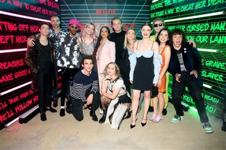 Julia Rehwald - Age, Family, Bio