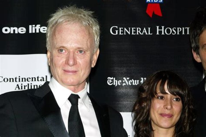 Kimberly McCullough Bio (Wiki) 