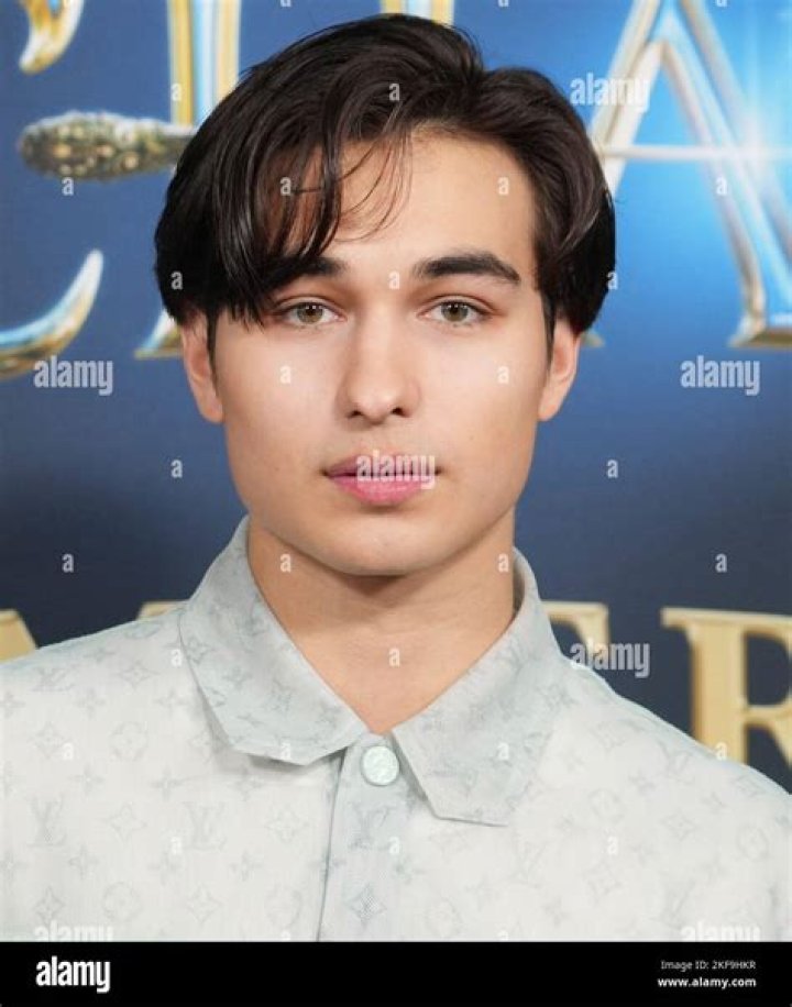 Kio Cyr - Age, Family, Bio