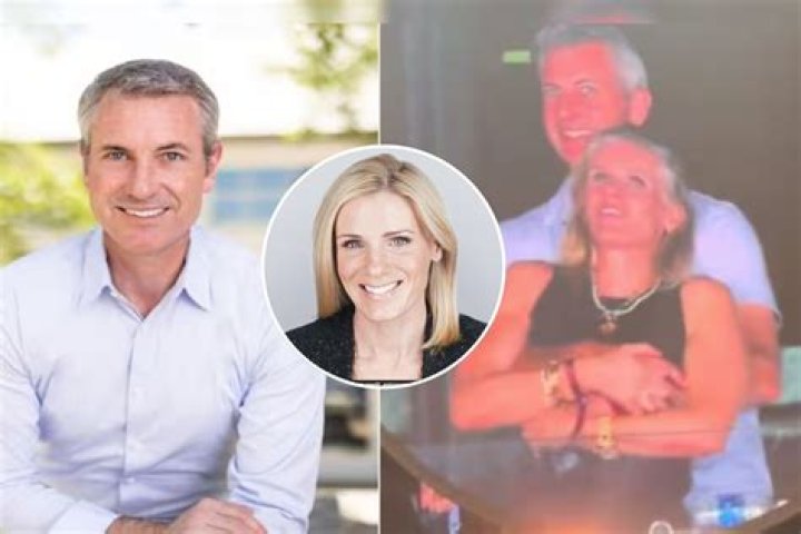 Kristin Adams - Age, Family, Bio