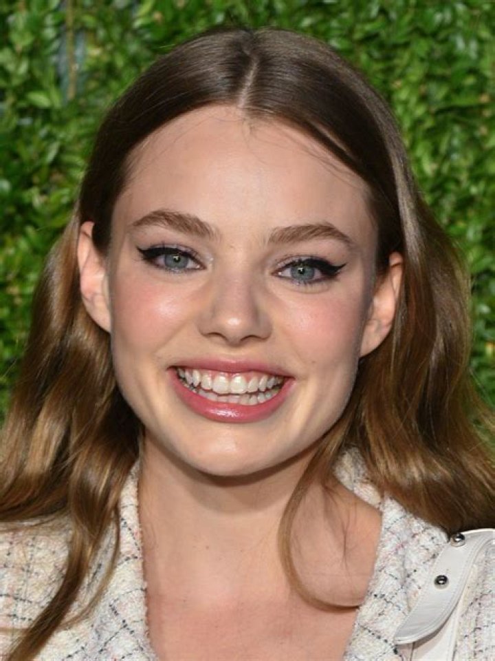 Kristine Froseth - Age, Family, Bio
