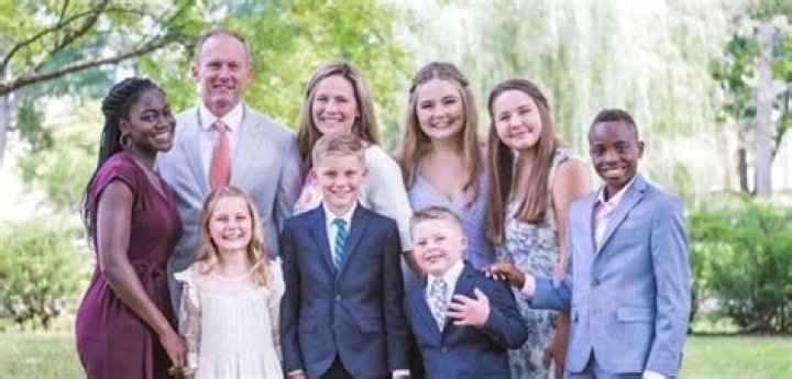 Laura Amy - Age, Family, Bio