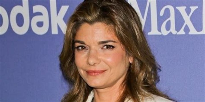 Laura San Giacomo - Age, Family, Bio