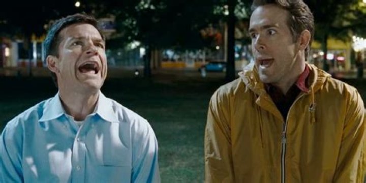 Like The Change-Up? Here Are 8 Identity Switch Movies to Make You Laugh