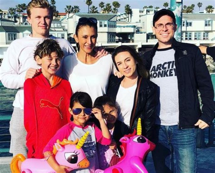 Lila Bennington - Age, Family, Bio