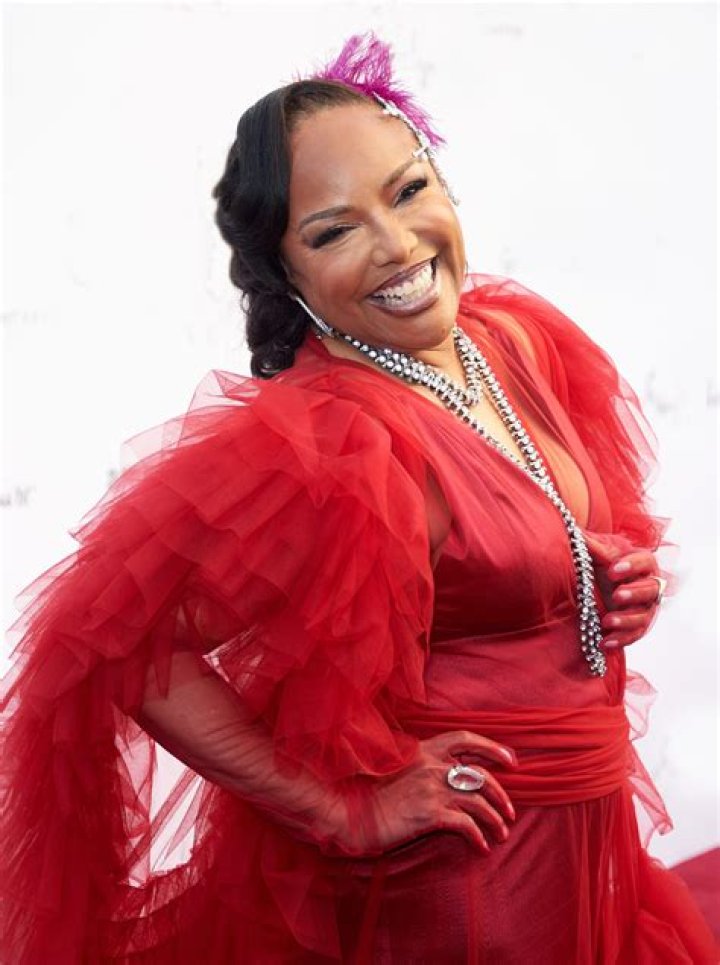 Lynn Whitfield - Age, Family, Bio