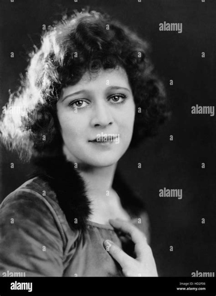 Marguerite De la Motte - Trivia, Family, Bio