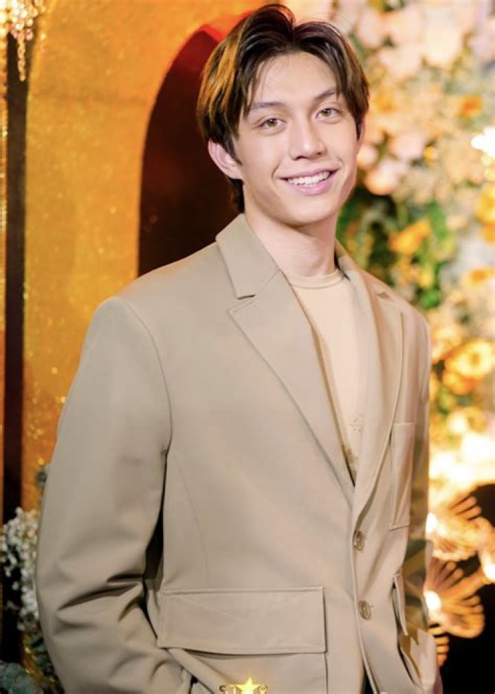 Mario Jose - Age, Family, Bio