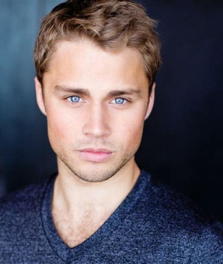 Max Lloyd-Jones - Age, Family, Bio