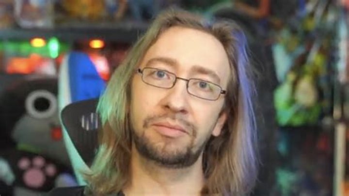 Maximilian Dood - Age, Family, Bio