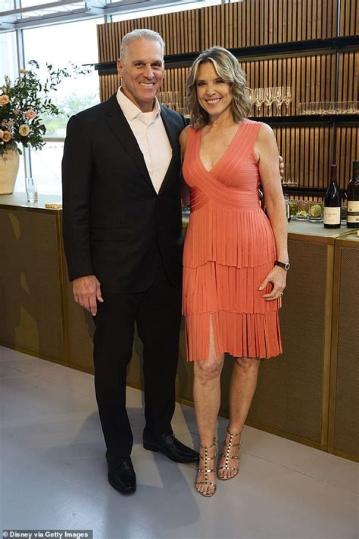 Mel Maia - Age, Family, Bio