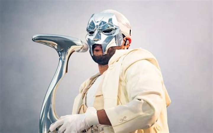 MF DOOM - Trivia, Family, Bio