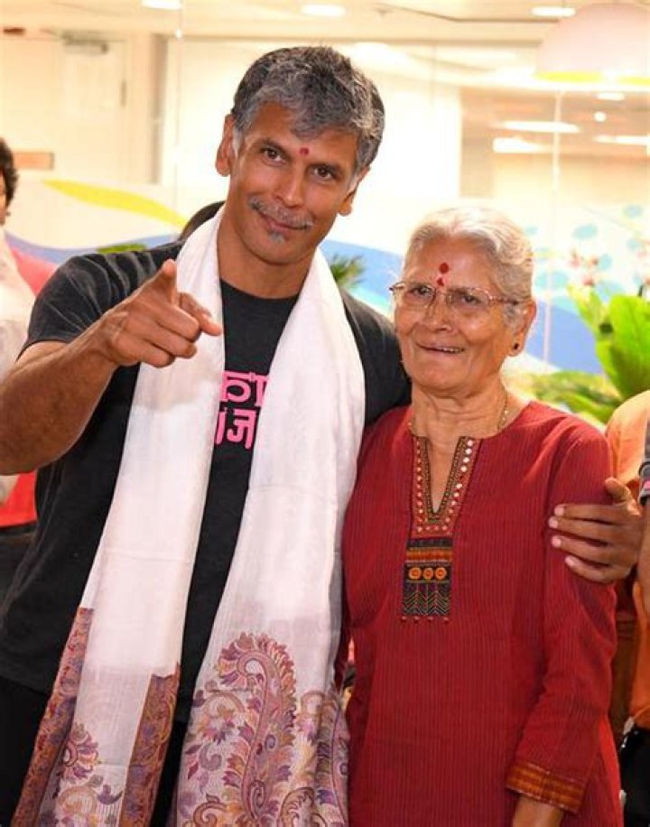Milind Soman Height, Weight, Net Worth, Age, Birthday, Wikipedia, Who, Instagram, Biography