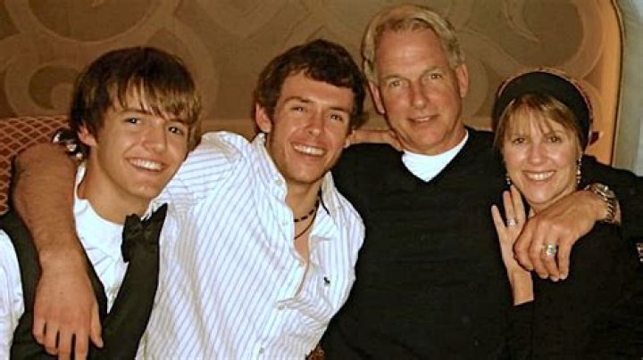 net worth, wife, family, married, wife cancer, Wikipedia, height, Nickelodeon