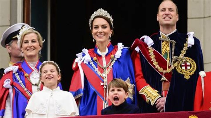 O'FFICIAL - Age, Family, Bio