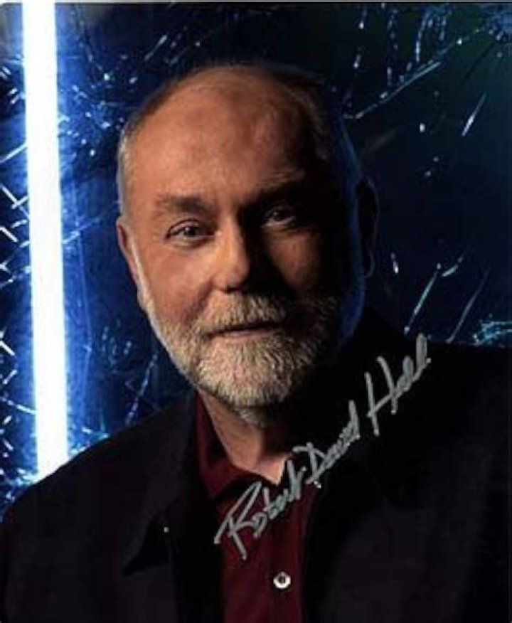 Robert David Hall - Age, Family, Bio